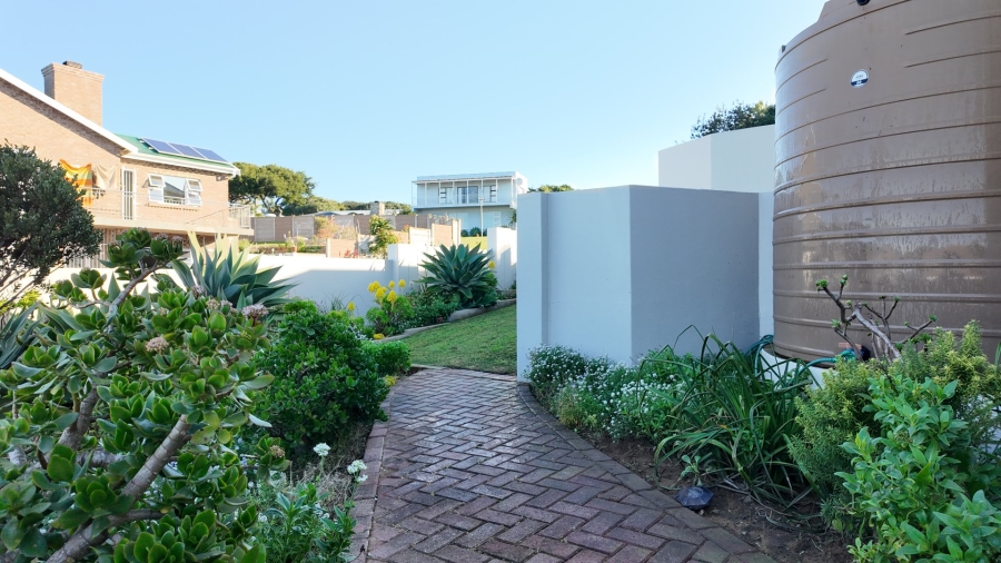 3 Bedroom Property for Sale in Stilbaai Wes Western Cape